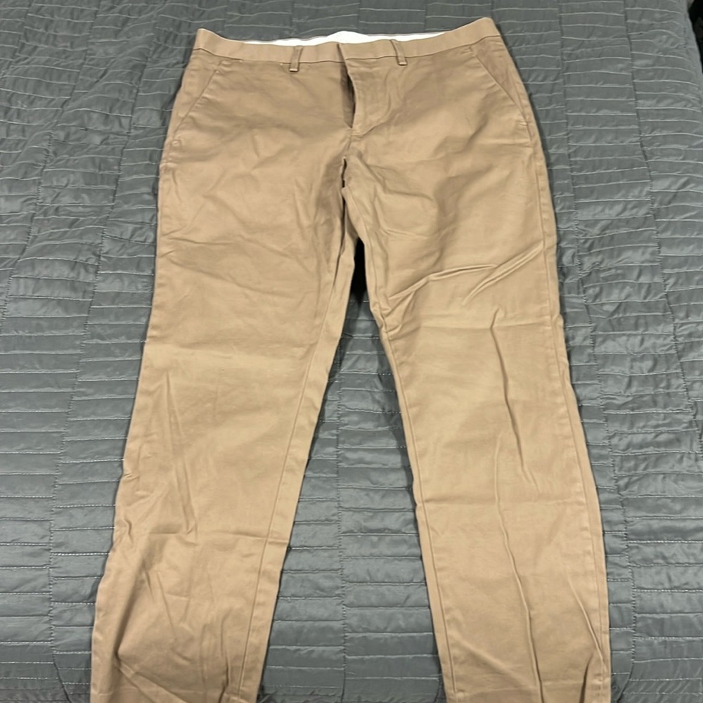 Express Innovator 31/30 Dress Pants Dark Khaki